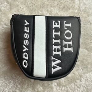 Odyssey White HOT VERSA Mallet Putter Headcover. Magnetic Closure